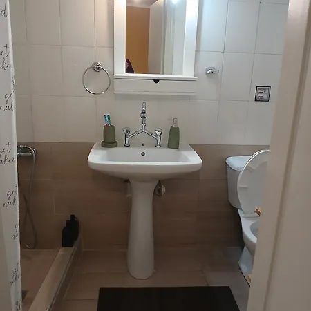 Athina * Thessaloníki