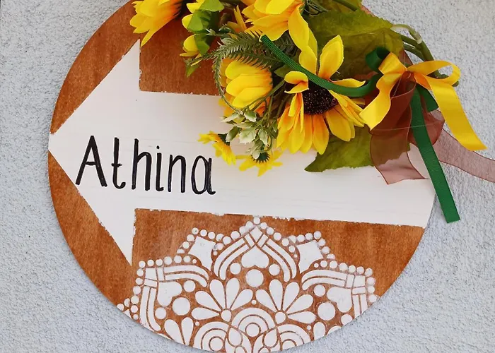Athina Selanik